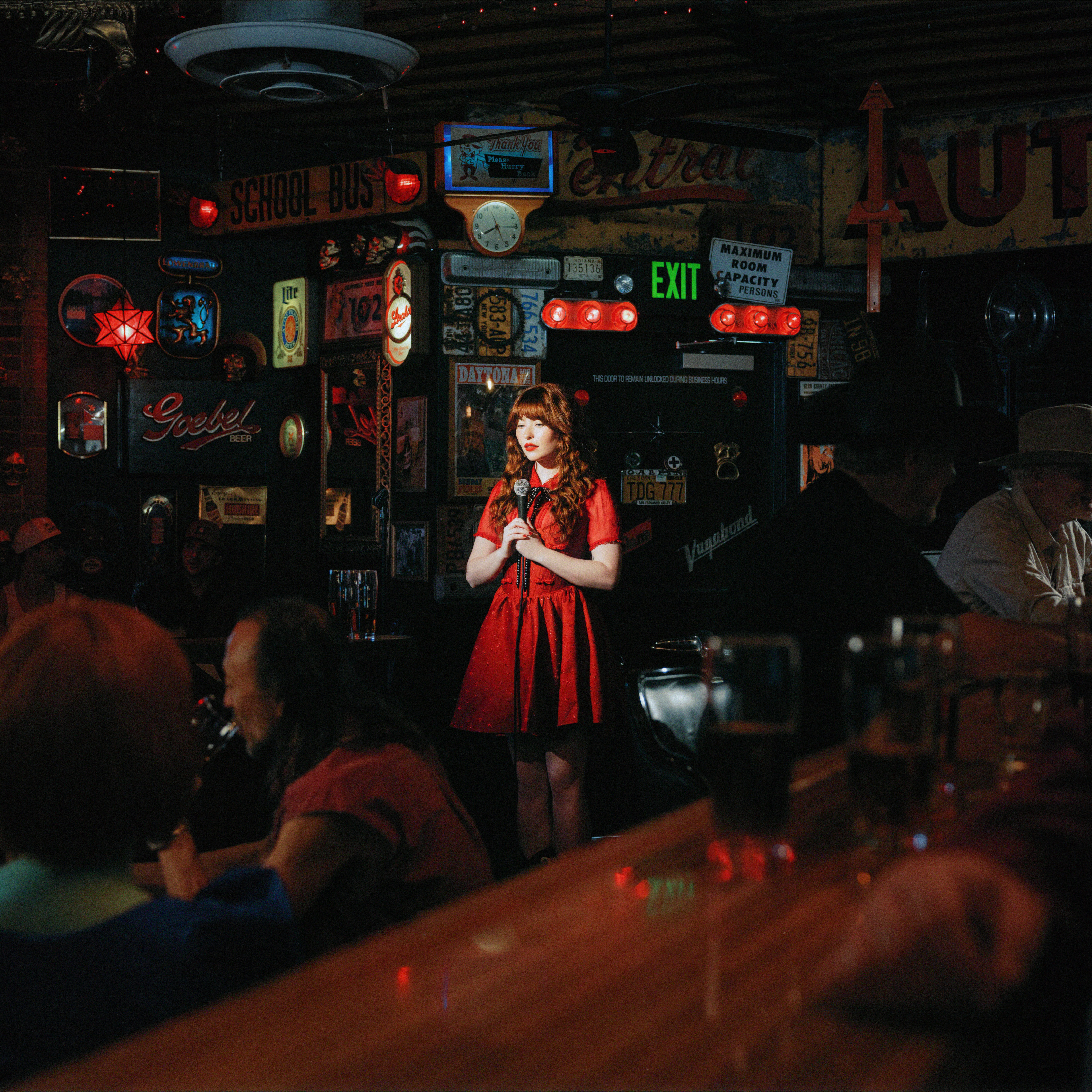 karaoke queen Album Cover